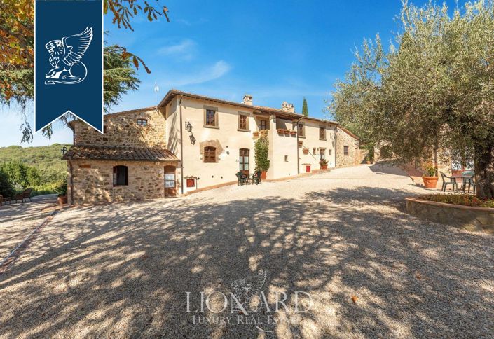 Image No.10-20 Bed Hotel for sale