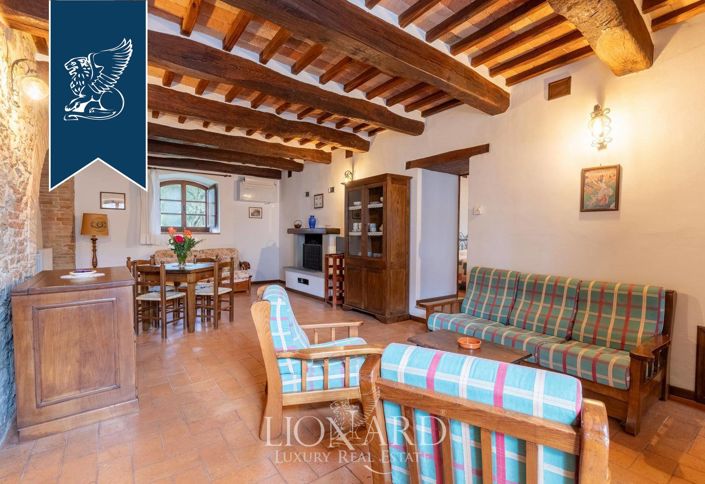 Image No.12-20 Bed Hotel for sale