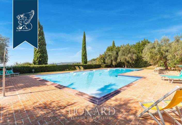 Image No.5-20 Bed Hotel for sale