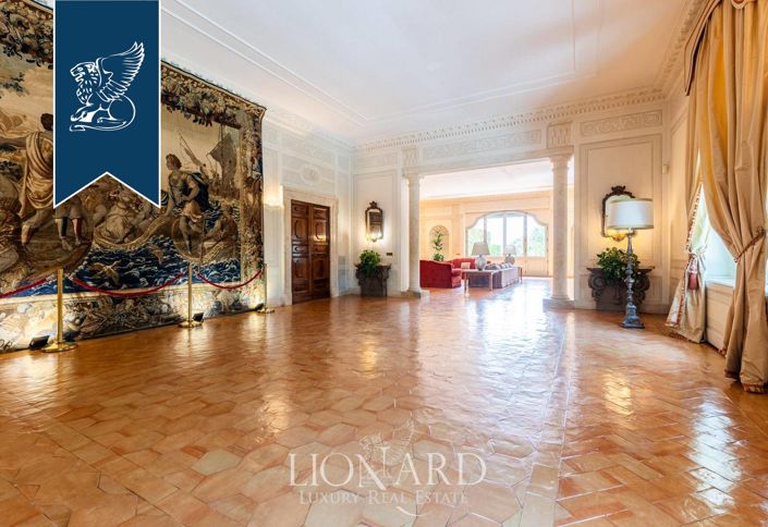 Image No.15-21 Bed Villa for sale