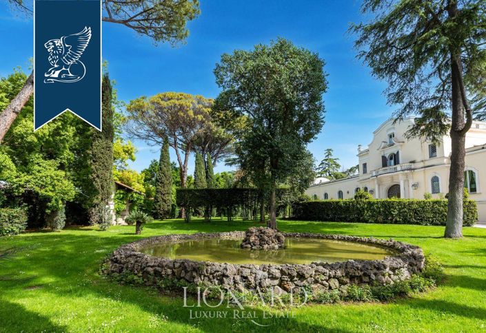 Image No.4-21 Bed Villa for sale