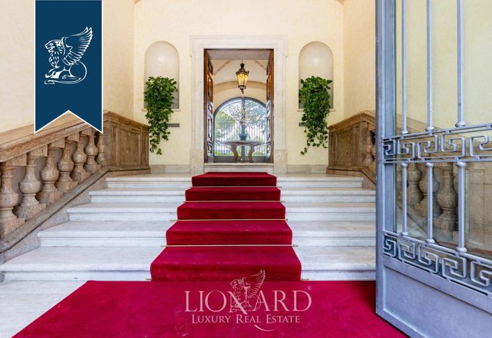 Image No.9-21 Bed Villa for sale