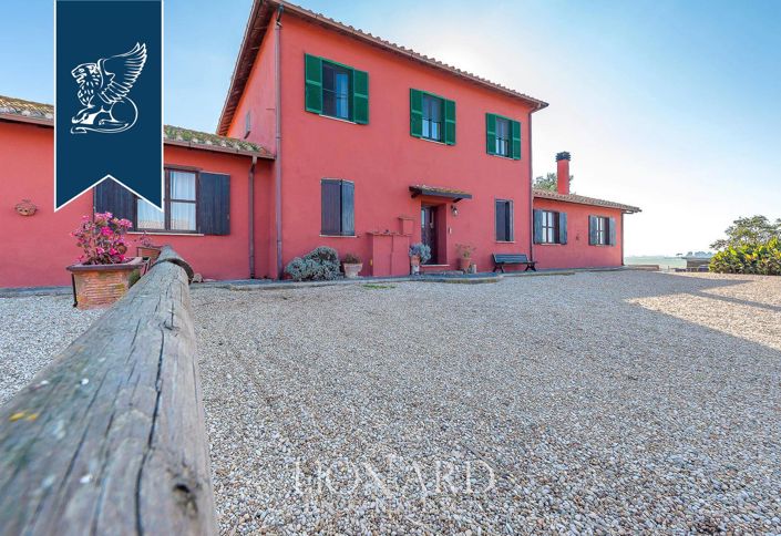 Image No.14-Ferme de 8 chambres à vendre à Rome