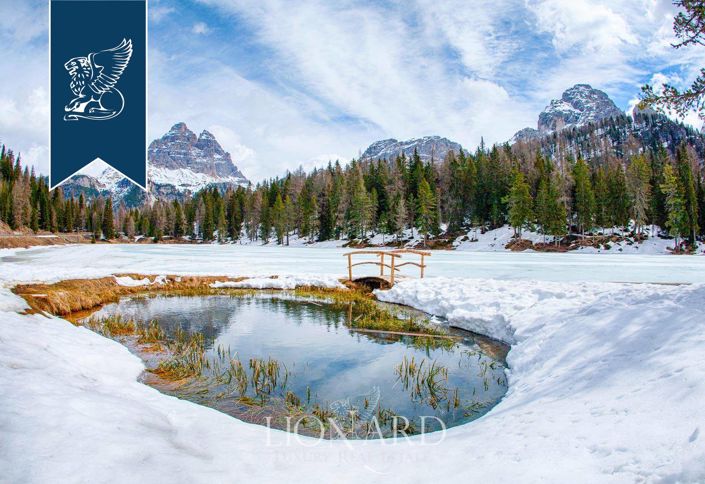 Image No.17-14 Bed Hotel for sale