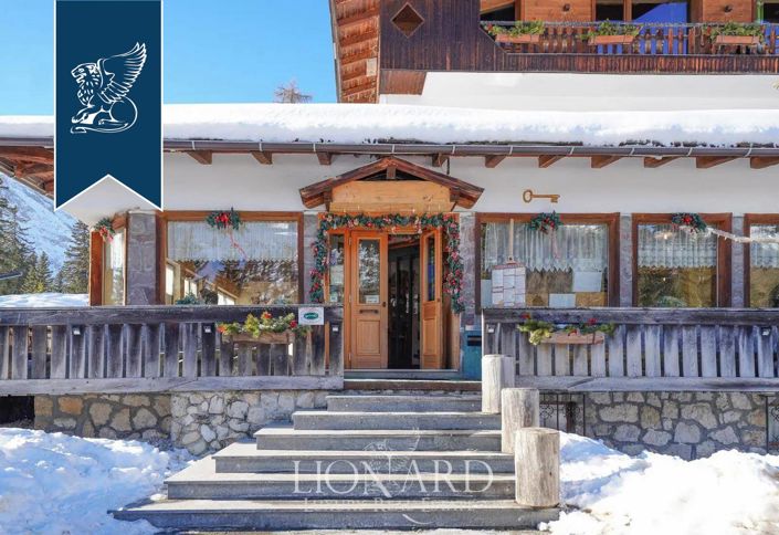 Image No.4-14 Bed Hotel for sale