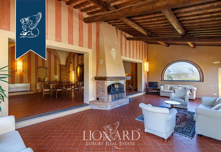 Image No.28-12 Bed Villa for sale