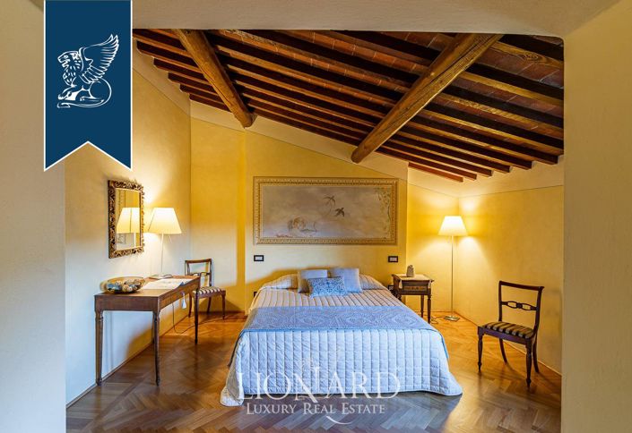 Image No.46-12 Bed Villa for sale