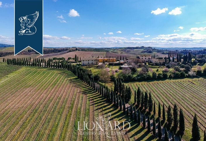 Image No.56-12 Bed Villa for sale