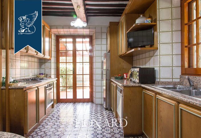 Image No.31-Villa de 4 chambres à vendre à Lucca