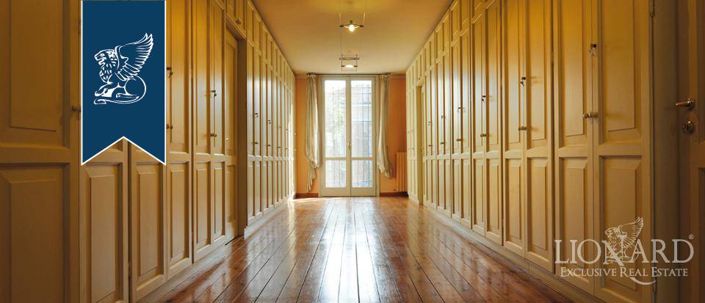 Image No.22-10 Bed Villa for sale