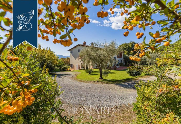 Image No.19-8 Bed Villa for sale