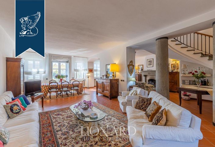 Image No.61-8 Bed Villa for sale