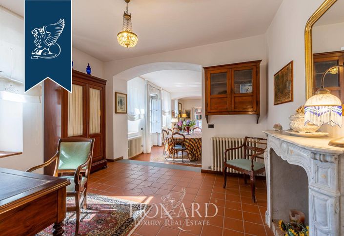 Image No.63-8 Bed Villa for sale