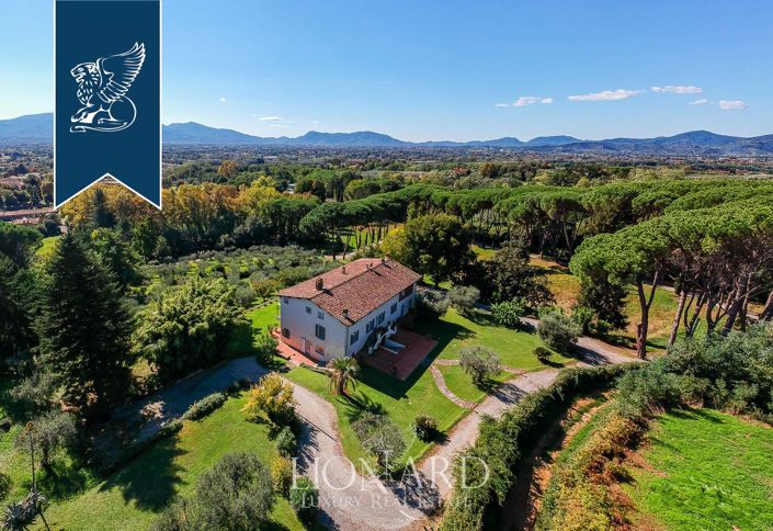 Image No.73-8 Bed Villa for sale