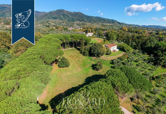 Image No.74-8 Bed Villa for sale