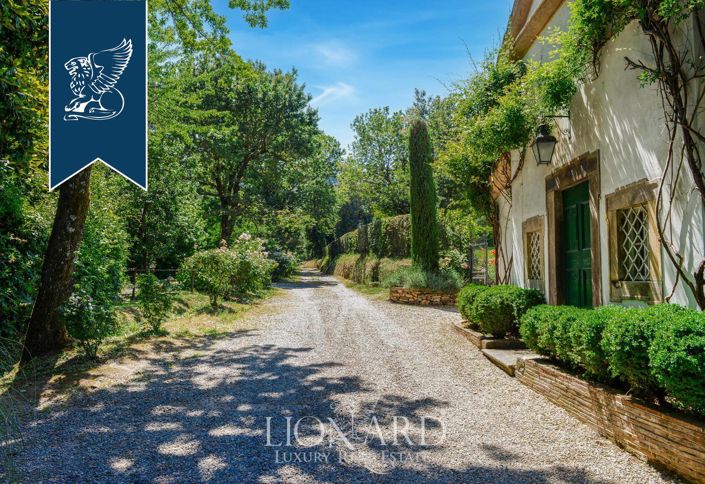 Image No.10-15 Bed Villa for sale