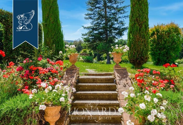 Image No.6-15 Bed Villa for sale