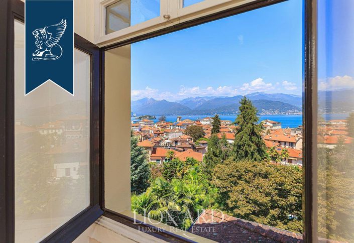 Image No.15-8 Bed Villa for sale