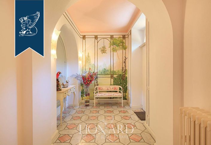 Image No.37-8 Bed Villa for sale