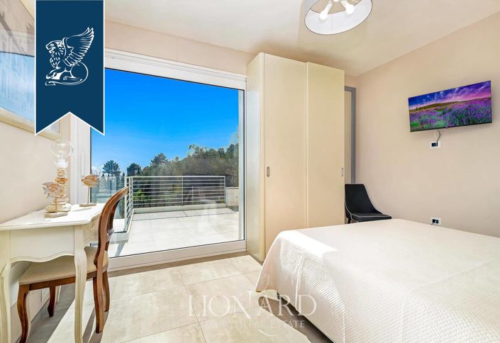 Image No.31-3 Bed Villa for sale