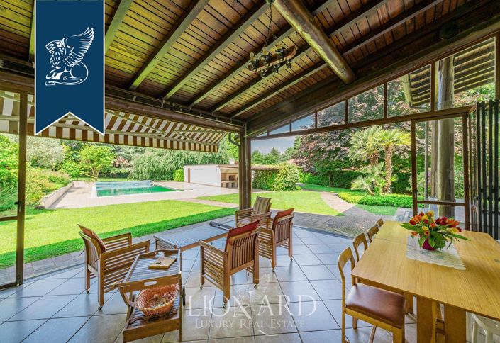 Image No.9-Villa de 5 chambres à vendre à Lombardie