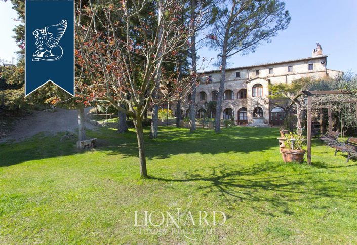 Image No.17-13 Bed Hotel for sale