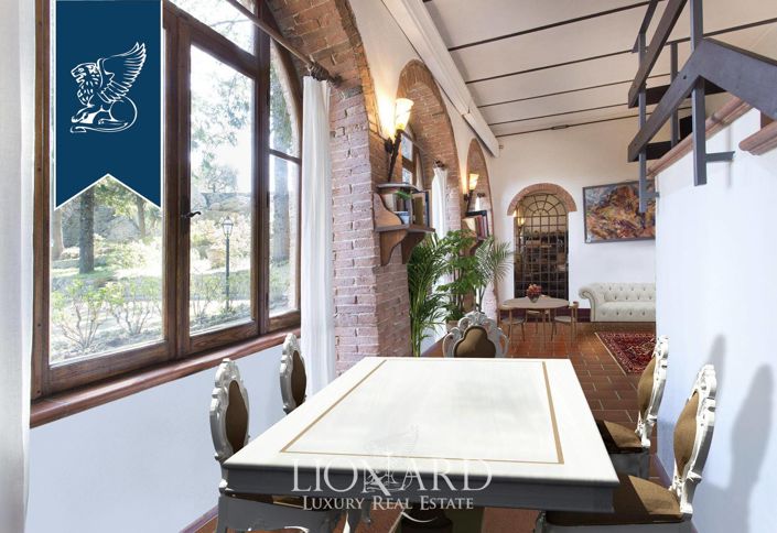 Image No.22-13 Bed Hotel for sale