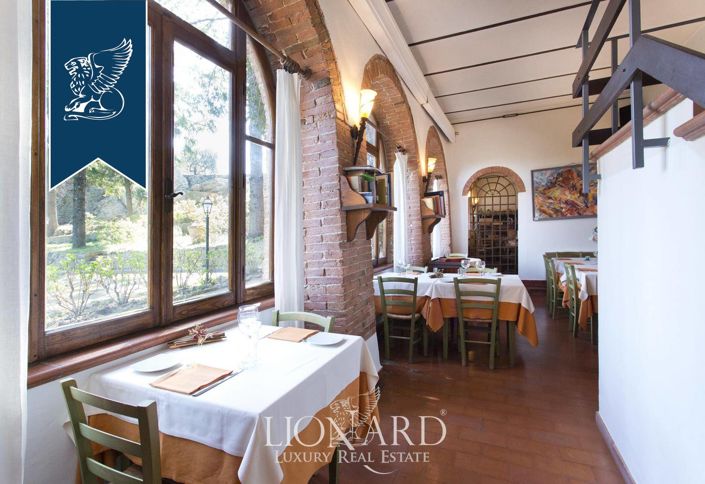 Image No.23-13 Bed Hotel for sale