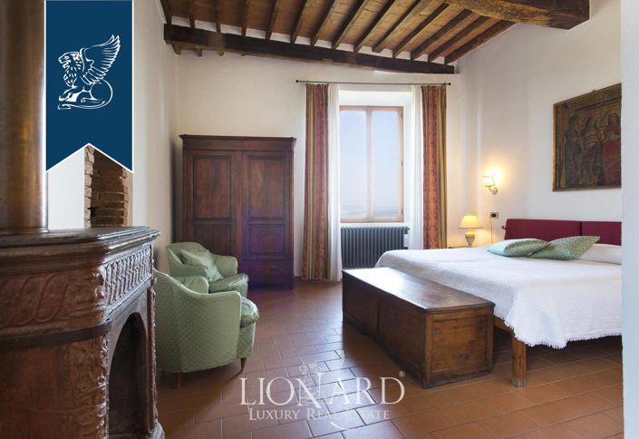 Image No.28-13 Bed Hotel for sale