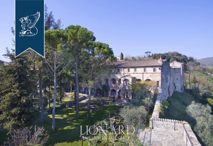 Image No.7-13 Bed Hotel for sale