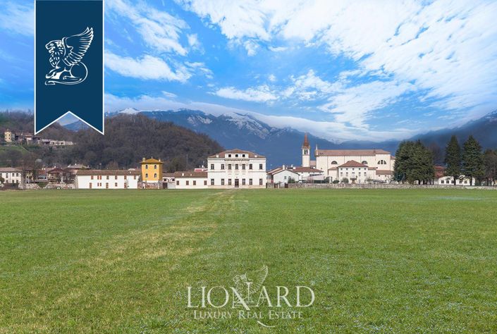 Image No.7-8 Bed Villa for sale