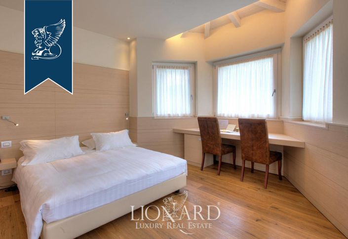 Image No.20-14 Bed Hotel for sale