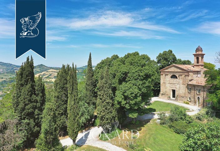 Image No.35-10 Bed Property for sale