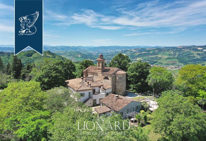 Image No.39-10 Bed Property for sale