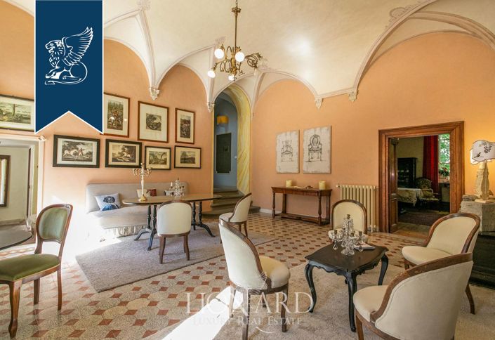 Image No.11-36 Bed Villa for sale