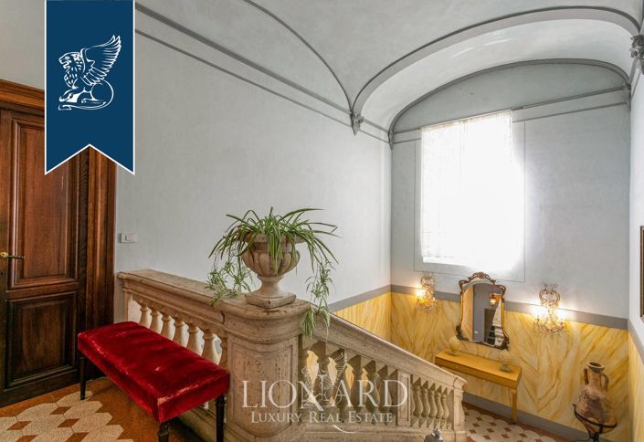 Image No.17-36 Bed Villa for sale