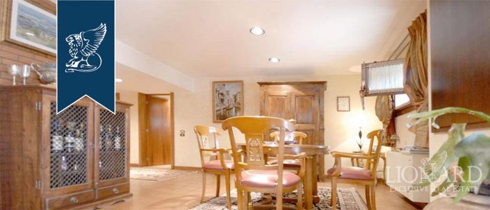 Image No.18-3 Bed Villa for sale