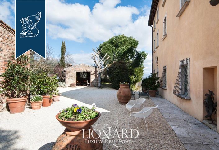 Image No.5-Un hôtel de 15 chambres à vendre à Montepulciano