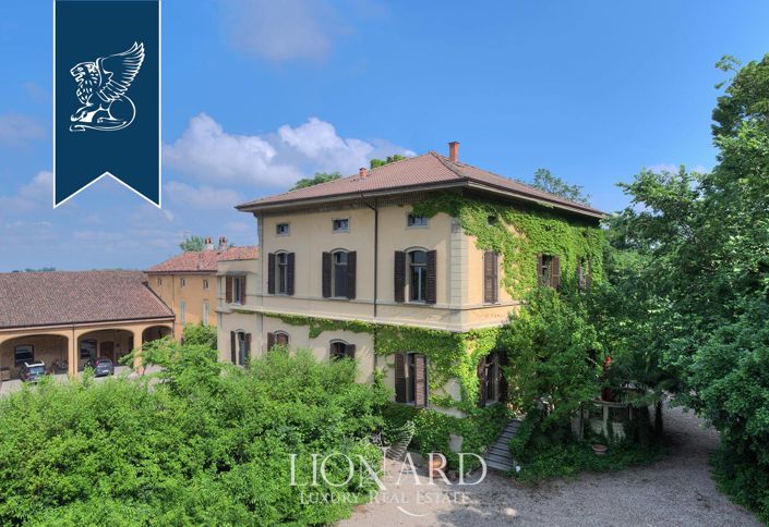 Image No.10-4 Bed Villa for sale