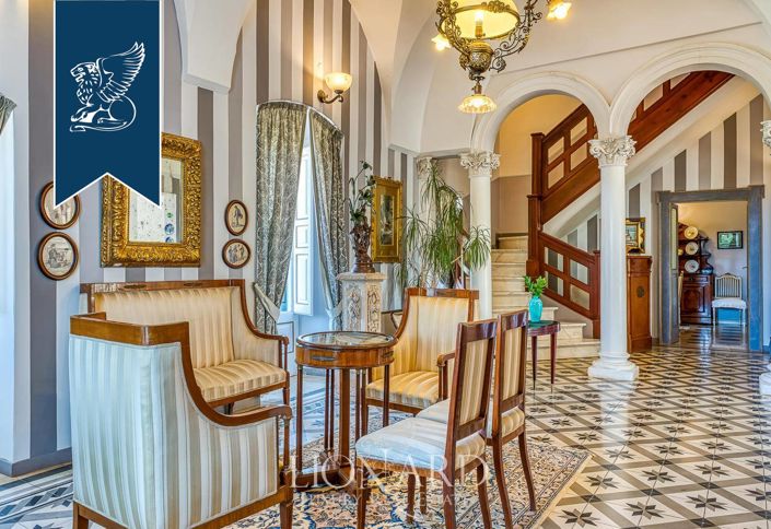 Image No.23-16 Bed Villa for sale