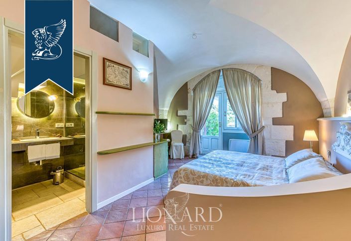 Image No.36-16 Bed Villa for sale