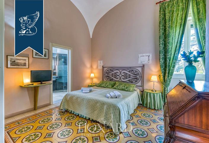 Image No.38-16 Bed Villa for sale