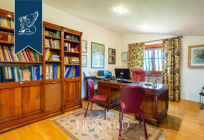 Image No.25-7 Bed Villa for sale