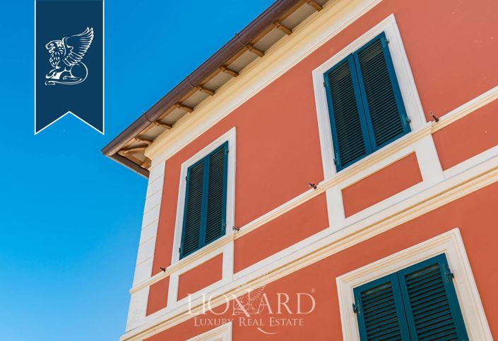 Image No.12-5 Bed Villa for sale