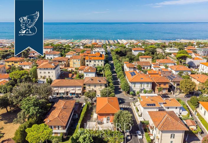 Image No.3-5 Bed Villa for sale