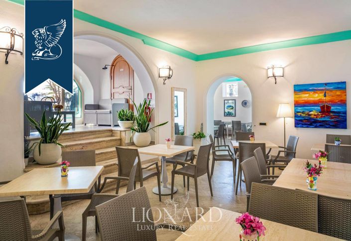 Image No.19-25 Bed Hotel for sale