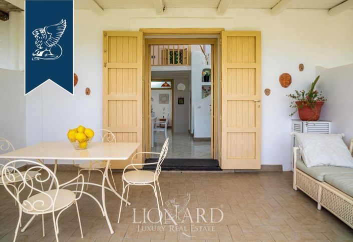 Image No.29-25 Bed Hotel for sale