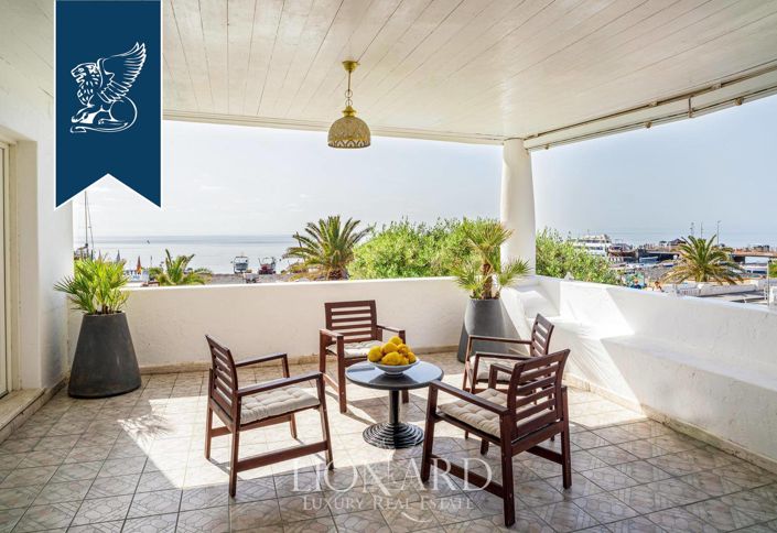 Image No.31-25 Bed Hotel for sale