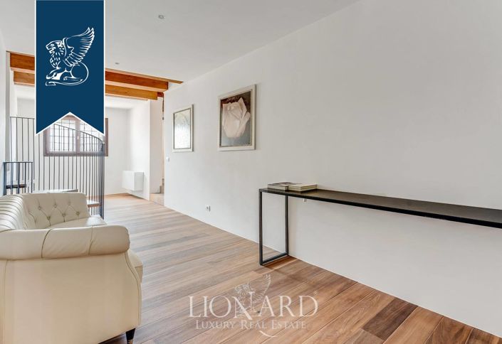 Image No.100-3 Bed Apartment for sale