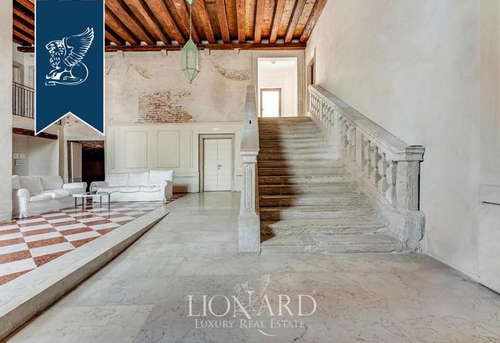 Image No.104-3 Bed Apartment for sale